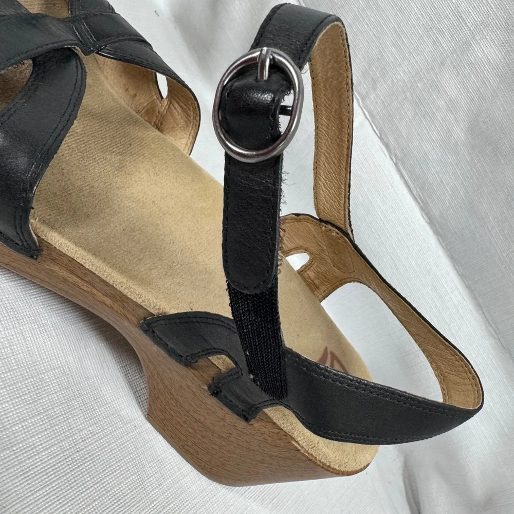Dansko Womens Tiffani Black Leather Wedge Sandals 9849022200 Size 41 US 9.5